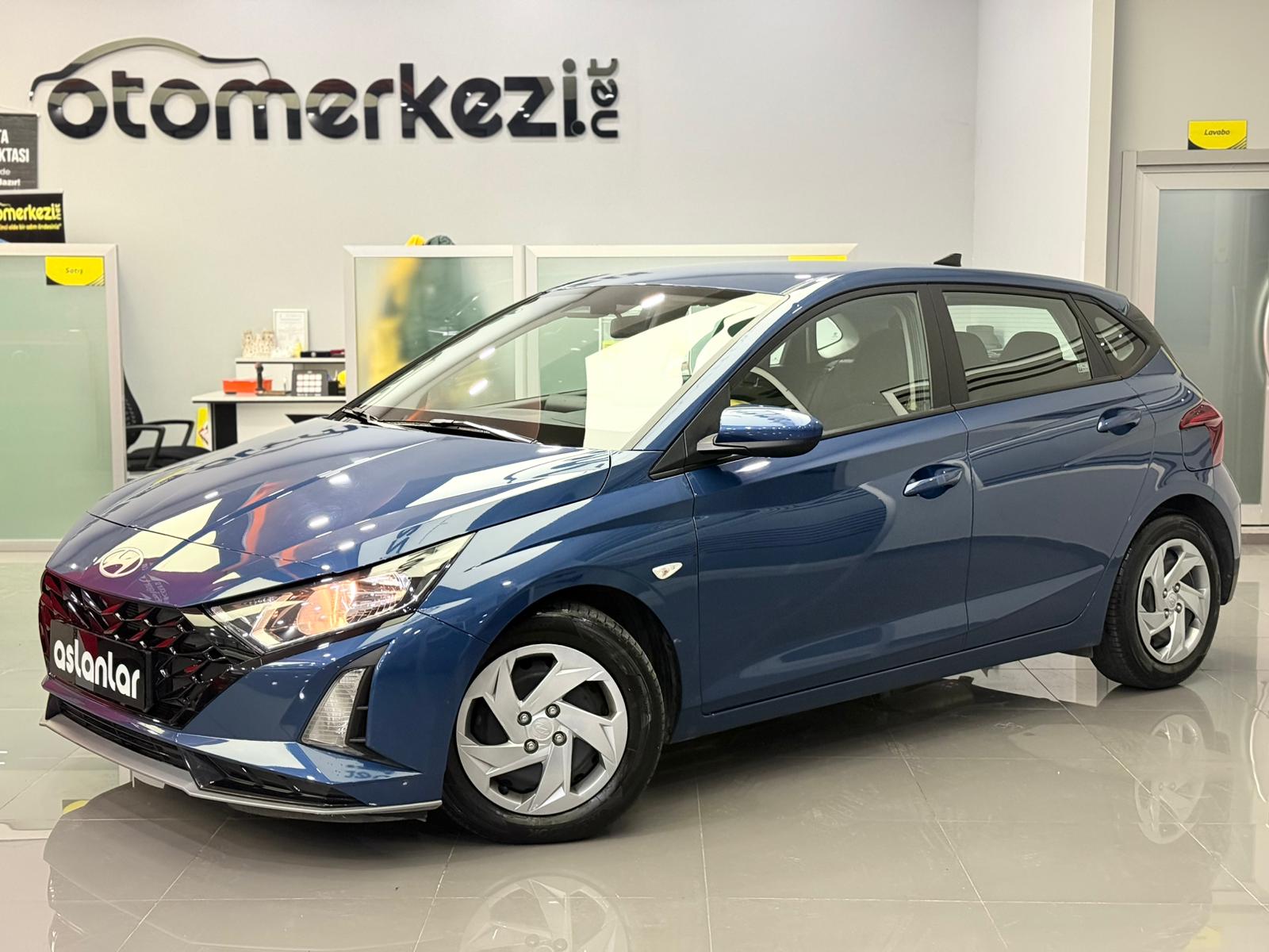 HYUNDAI i20 1